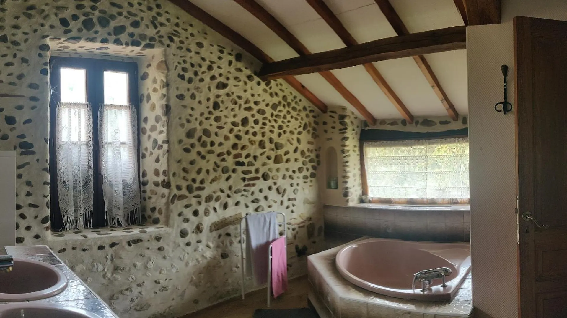 Hameau De Nouste Temps Bed & Breakfast Castelnau-Magnoac 0*,